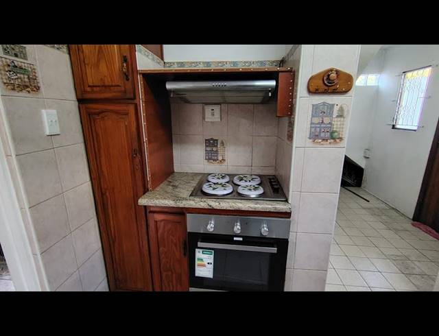 2 BEDROOM APARTMENT FOR SALE IN MALVERN